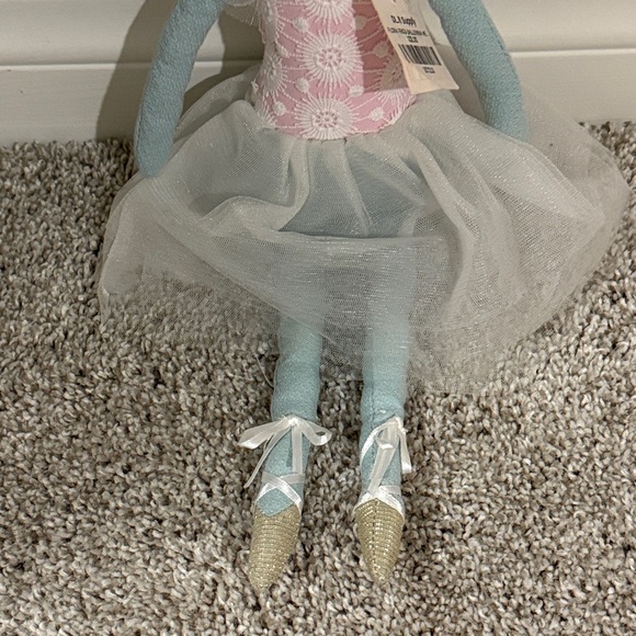 Mon Ami Flora Frog Ballerina - Picture 3 of 4